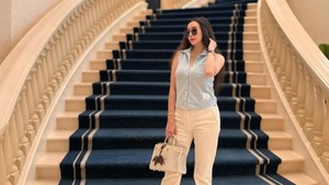 Dar-der-dor Aura Kasih, Inara Rusli dan Ari Lasso