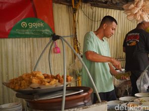 Yuk Nikmati Kuliner Lontong Balap saat Liburan di Surabaya