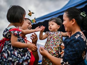 Natal di Tengah Bencana, Ibadah Digelar Sederhana di Tenda Pengungsian Hutanabolon