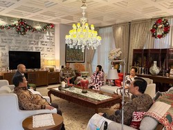 Prabowo-Didit Sambangi Luhut di Hari Natal, Bincang Santai 45 Menit