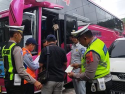Satlantas Polres Karanganyar Gelar Ramp Check di Objek Wisata Tawangmangu