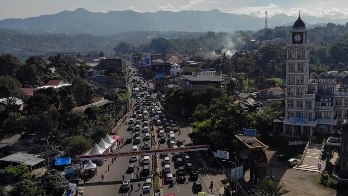 Penyempitan Jalan Puncak Bogor: Rencana Penataan 2026