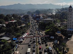Ada Penyempitan Jalan di Jalur Puncak, Bupati Bogor: Akan Ada Penataan