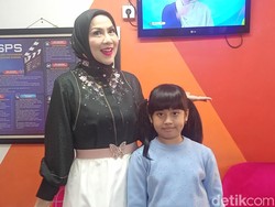 Vania Athabina Bakal Keluarkan Single, Venna Melinda Tegas soal Disiplin