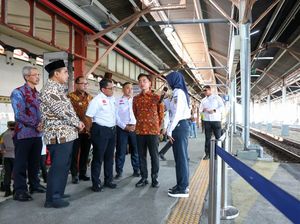 Gibran Kunjungi Stasiun Tawang Semarang, Potensi Banjir Jadi Perhatian