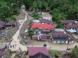 Warga Agam Takut Pulang karena Kemungkinan Banjir Bandang Susulan