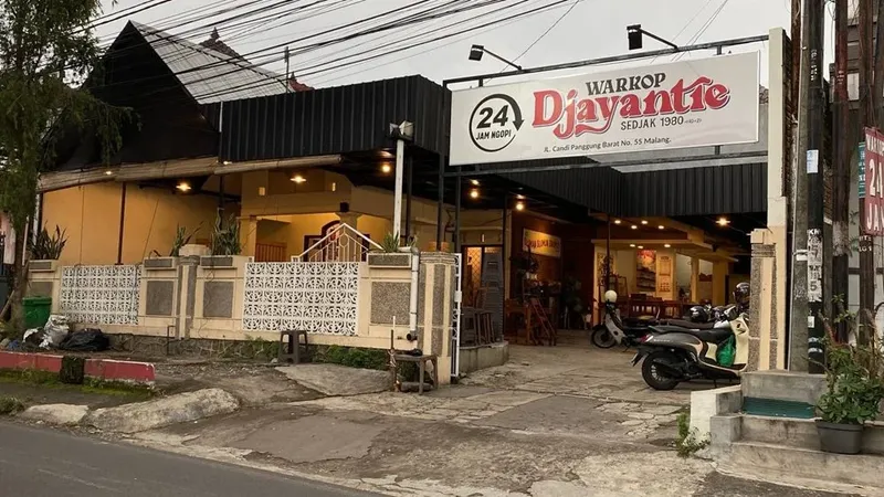 6 Tempat Ngopi Kekinian hingga Legendaris Ini