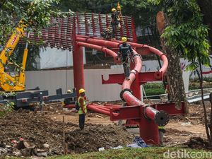 Melihat Progres Pembangunan Taman Bendera Pusaka