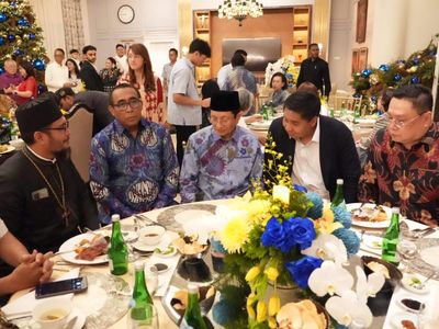 Aktivis, Tokoh Agama, Ketum Parpol dan Menteri Hadiri Open House Ara