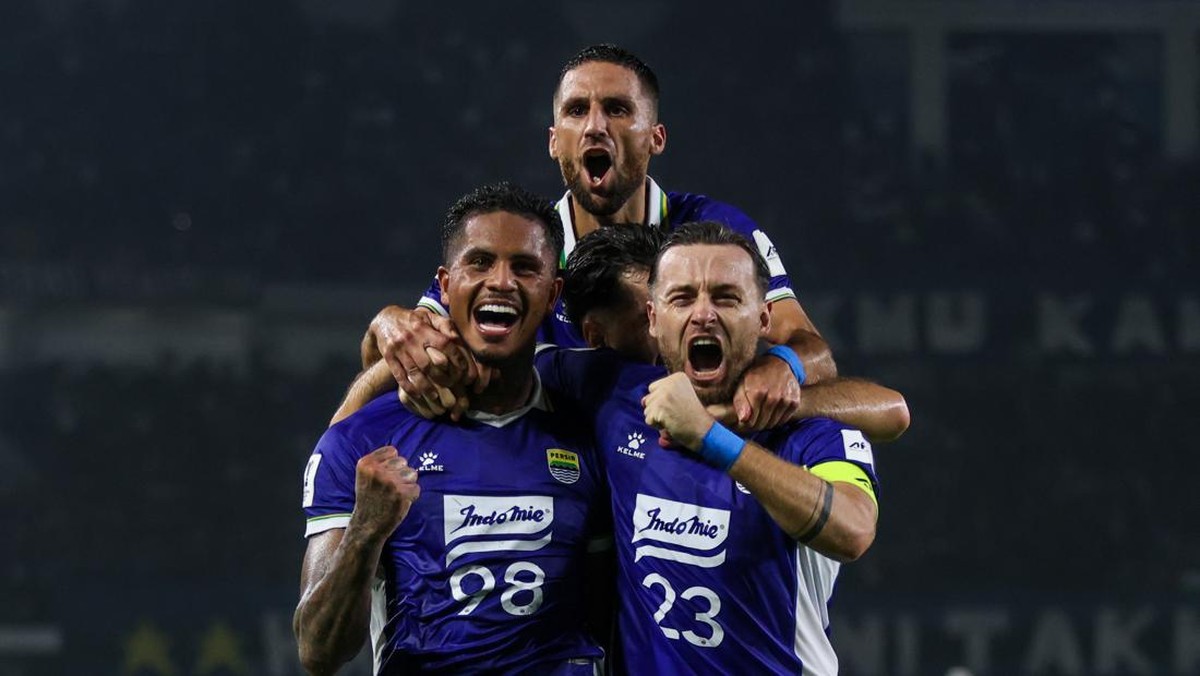 Persib akan menghadapi Ratchaburi di 16 besar ACL 2 musim ini. Foto: NurPhoto via Getty Images/NurPhoto