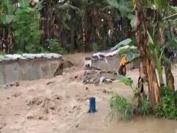 Tanggul Kali Babon di Tugu Semarang Jebol, Ratusan KK Terdampak Banjir