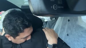Tangis Haru Tantri Kotak Dapat Mobil Listrik Baru dari Arda