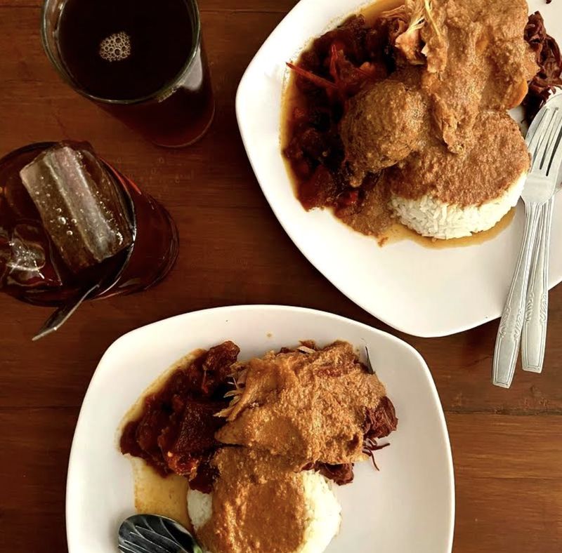 Asli Enak, Bukan Settingan! 7 Kuliner Solo Rekomendasi Netizen Lokal