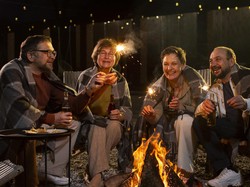 17 Rekomendasi Kegiatan Malam Tahun Baru 2026 yang Seru dan Berkesan