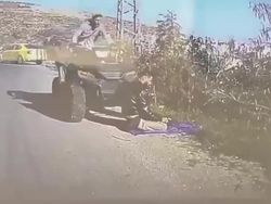 Video Tentara Israel Lindas Warga Palestina yang Sedang Salat di Tepi Barat