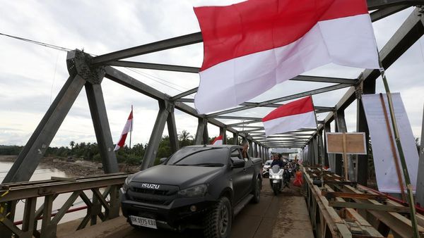 Jembatan Darurat Krueng Tingkeum Rampung, Akses Banda Aceh-Medan Kembali Terhubung