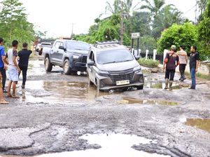 Herman Deru Anggarkan Dana Perbaikan Rp 170 M untuk Jalan Muba-Mura