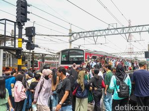 Penumpang KRL Naik 6% saat Libur Nataru, Tembus 15 Ribu Orang