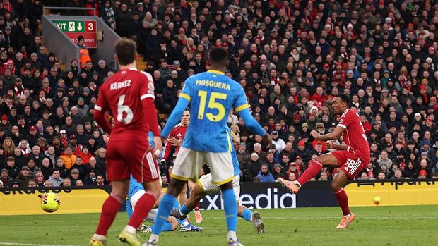 LIVERPOOL, ENGLAND - DECEMBER 27: Ryan Gravenberch of Liverpool scores his team's first goal during the Premier League match between Liverpool and Wolverhampton Wanderers at Anfield on December 27, 2025 in Liverpool, England. (Photo by Carl Recine/Getty Images)