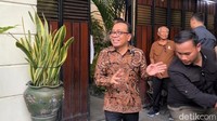 Menko PMK Pratikno Temui Jokowi di Solo, Ada Apa?