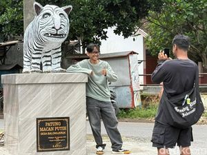 Coba Tebak, Ini Patung Macan Putih, Zebra, atau Kuda Nil?