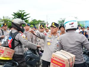 Wakapolri Tinjau Aceh Utara, Kerahkan Alat Berat hingga Salurkan Sembako