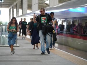 7.000 Warga Malaysia Naik Kereta Orang RI, Pada Mau Ngapain?