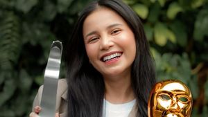 Yunita Siregar Raih Piala Usai 13 Tahun Berakting: Alhamdulillah!