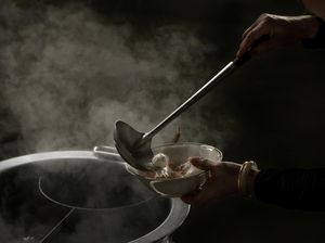 Pola Makan Jadi Ugal-ugalan saat Liburan? Ini Saran Dokter Gizi