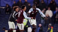 Aston Villa Memang Rajanya Comeback