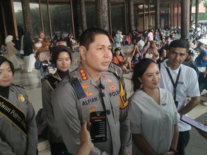 Video: TMII Rayakan Tahun Baru dengan Seribu Lilin