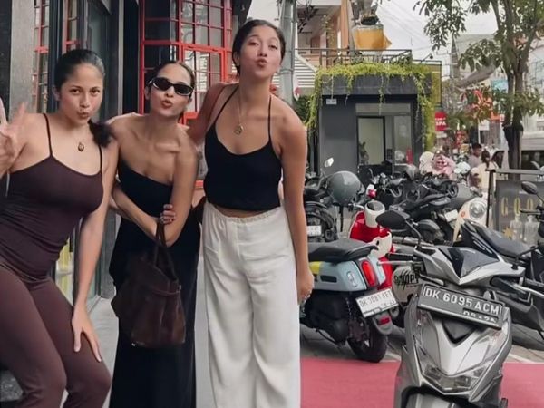 Gemasnya Putri Marino, Ambar, dan Sitha Jalan Bareng Sambil Outfit Check Centil