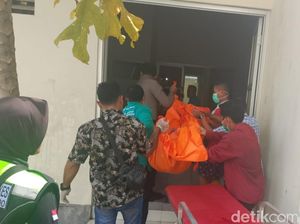 Lokasi Tewas Sekeluarga dalam Rumah di Situbondo dan Temuan Sebilah Pisau