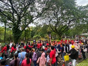 Video: Libur Nataru di TMII Ramai, Pengunjung Tembus 18 Ribu Siang Ini