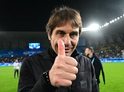 Napoli Vs Chelsea: Antonio Conte Kenal Betul Si Biru