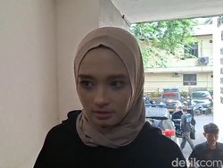 Ditolak Wardatina Mawa, Inara Rusli Kukuh Mau Damai di Kasus Dugaan Zina