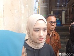 Pilih Manut Suami, Inara Rusli Cabut Laporan