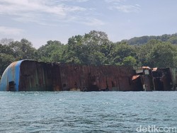 Berbahaya, Bangkai Kapal Viking di Pangandaran Harus Dipindahkan
