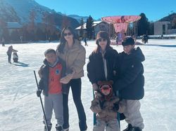 8 Foto Nia Ramadhani & Nagita Slavina Liburan Bareng ke Eropa