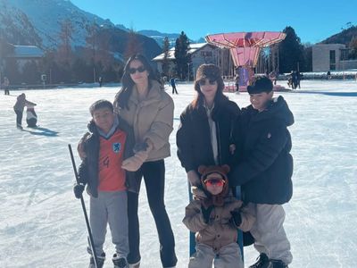 8 Foto Nia Ramadhani & Nagita Slavina Liburan Bareng ke Eropa