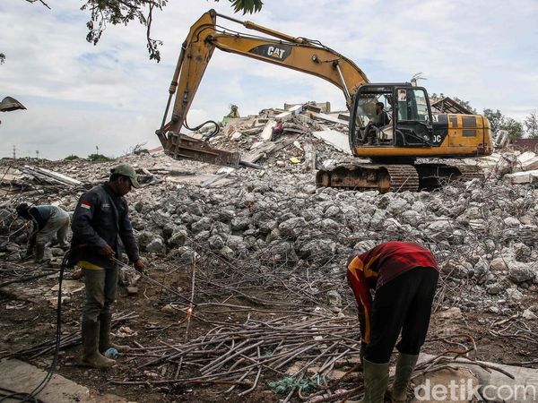 Revitalisasi Dimulai, Rusun Marunda Blok C Kini Rata dengan Tanah