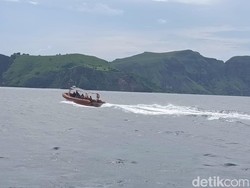 Menyusuri Selat Sempit Pulau Padar, Lokasi Kapal Pelatih Valencia Tenggelam