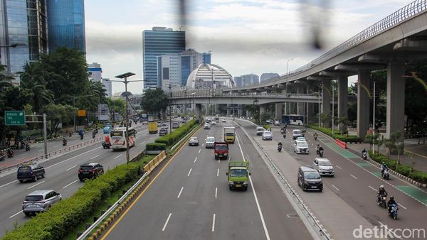 WFA di Penghujung Tahun, Jalanan Jakarta Lengang dan Aktivitas Warga Lebih Cair