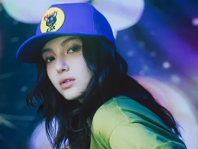 7 Foto Danielle Marsh yang Didepak dari NewJeans, Terancam Denda Rp 1,1 T