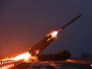 Persiapan Perang, Kim Jong Un Luncurkan Rudal Hipersonik