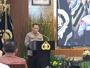 Kapolri Sampaikan Rilis Akhir Tahun, Doakan Korban Bencana di Sumatera