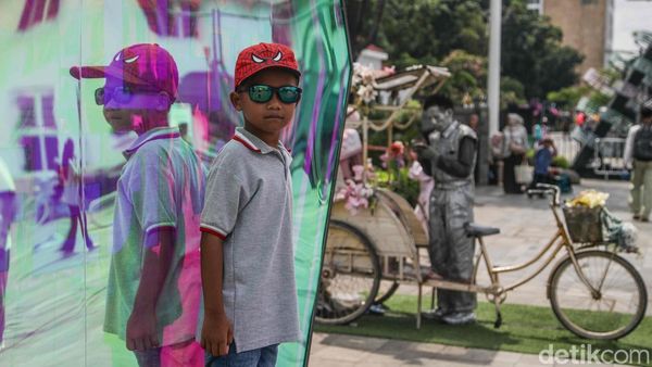 Libur Akhir Tahun, Warga Pilih Kota Tua untuk Wisata