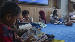 Minat Baca Warga Jakarta Naik, Indeks Literasi 2025 Meningkat