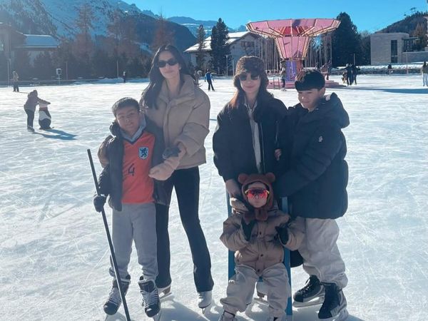 Nia Ramadhani dan Nagita Slavina Meet Up Bareng Anak Main Salju di Swiss