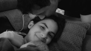 Congrats! Steffi Zamora dan Nino Fernandez Dikaruniai Anak Pertama